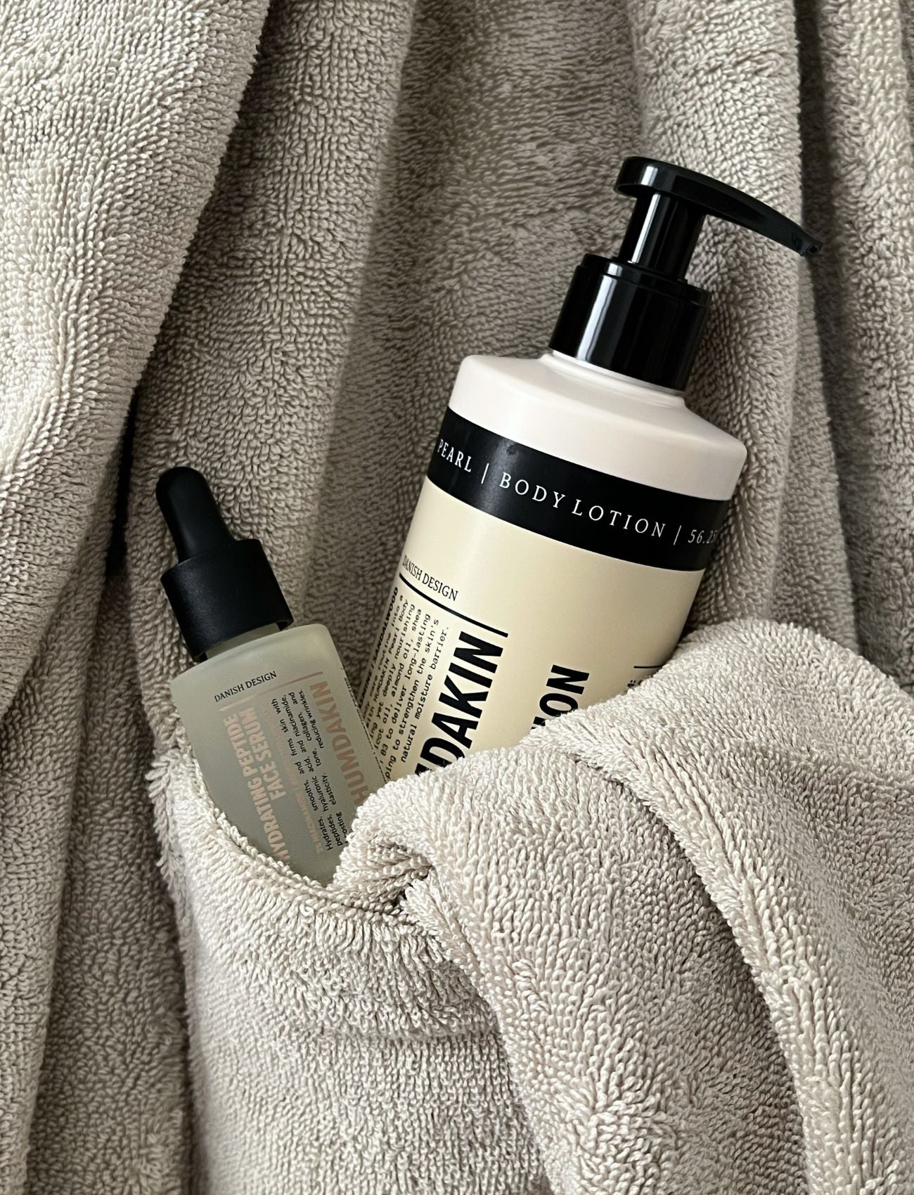 HUMDAKIN 01 Hydrating Peptide Face Serum | 3% Niacinamide | Sodium Hyaluroate Hair and Body Care