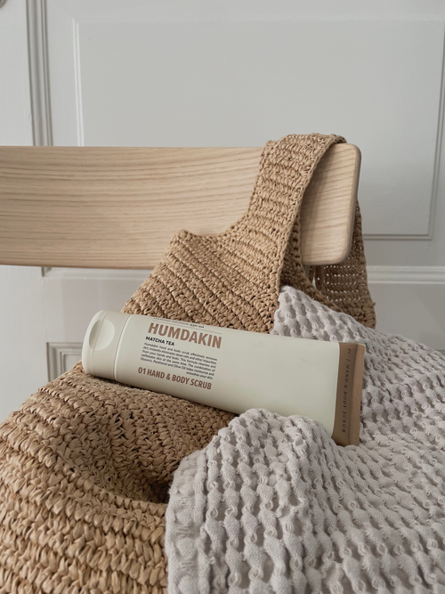HUMDAKIN Hand & Body Scrub - 250 ml. Hand Care
