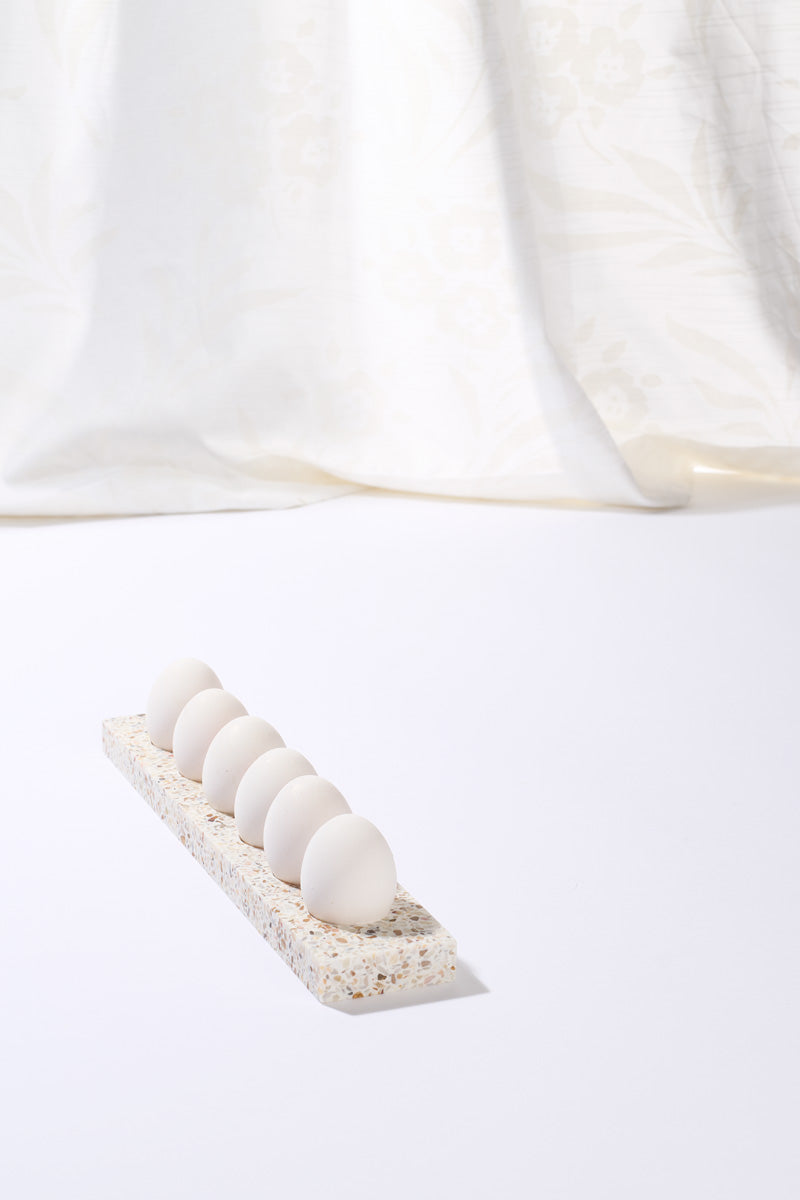 HUMDAKIN Terrazzo Egg Tray Terrazzo 138 Red/Beige